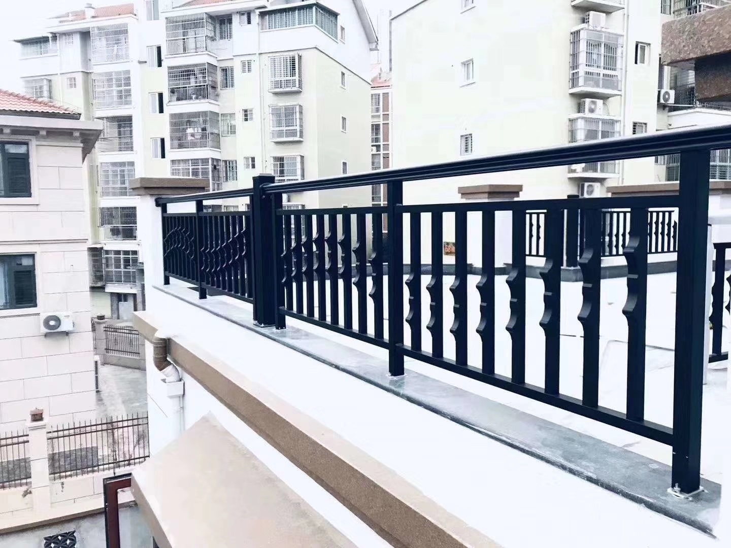 护栏